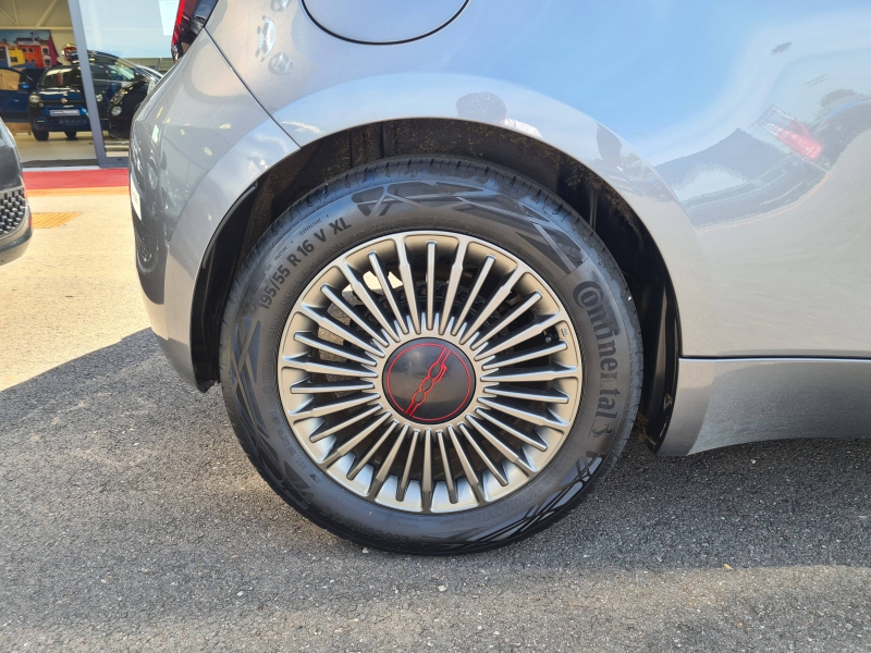 FIAT 500 - e 95ch (RED) - Groupe Polmar