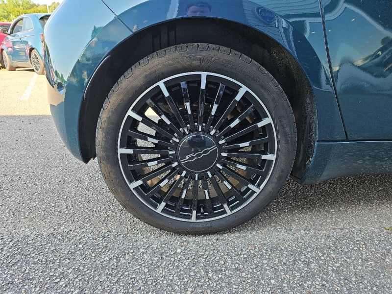 FIAT 500 3+1 - e 118ch Icône Plus (Pack Magic Eye) - Groupe Polmar