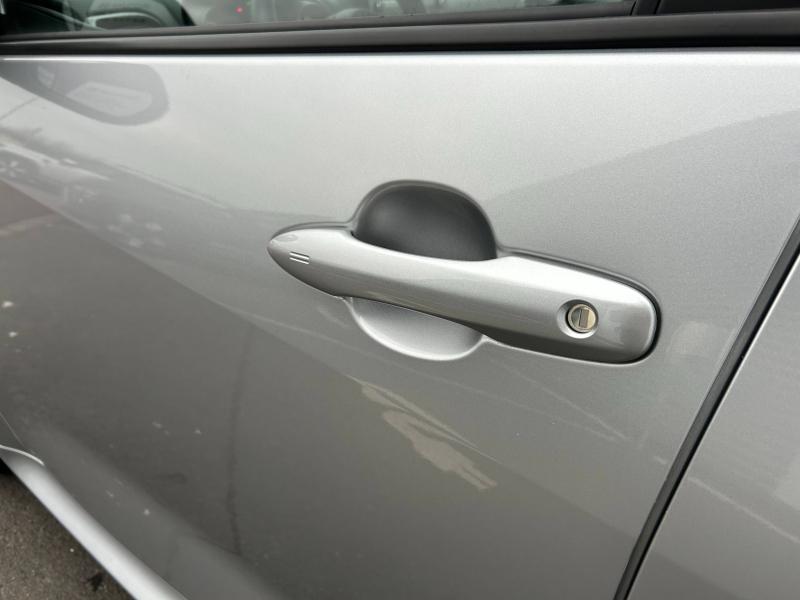 TOYOTA Yaris - 116h Design 5p MY21 - Groupe Polmar