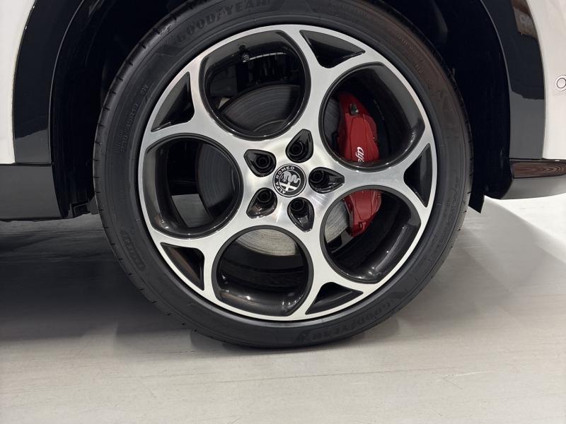 ALFA ROMEO Tonale - 1.3 Ibrida Plug-In 280ch Veloce AT6 e-Q4 - Groupe Polmar