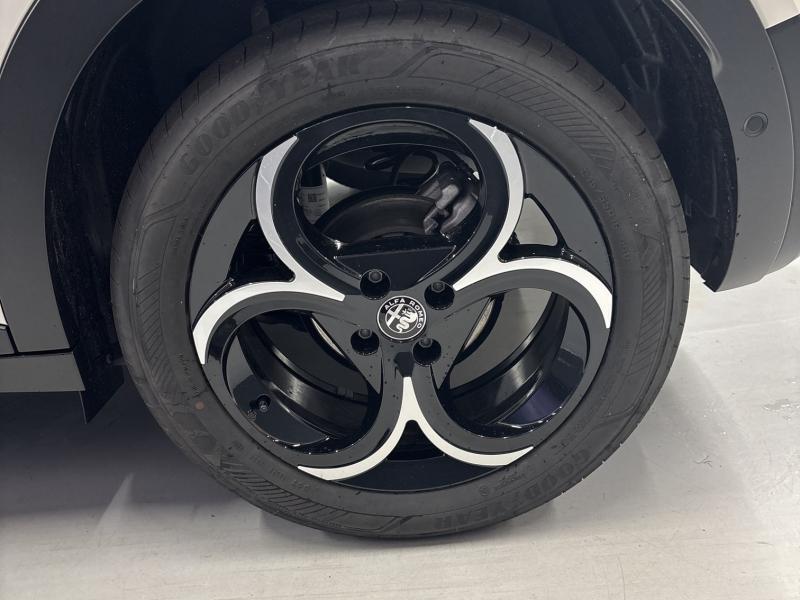 ALFA ROMEO Junior - 1.2 Ibrida 136ch Speciale DCT6 - Groupe Polmar