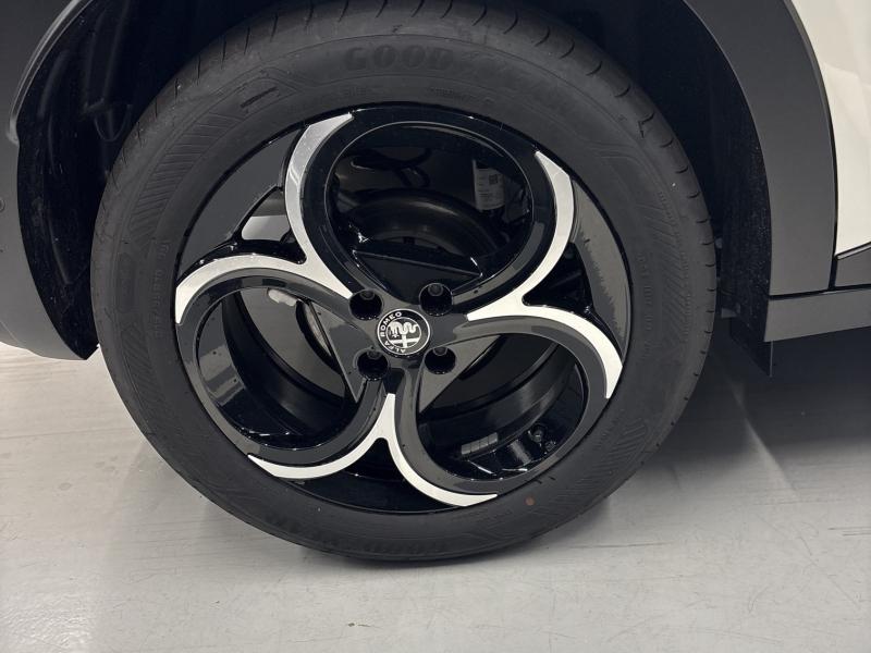ALFA ROMEO Junior - 1.2 Ibrida 136ch Speciale DCT6 - Groupe Polmar