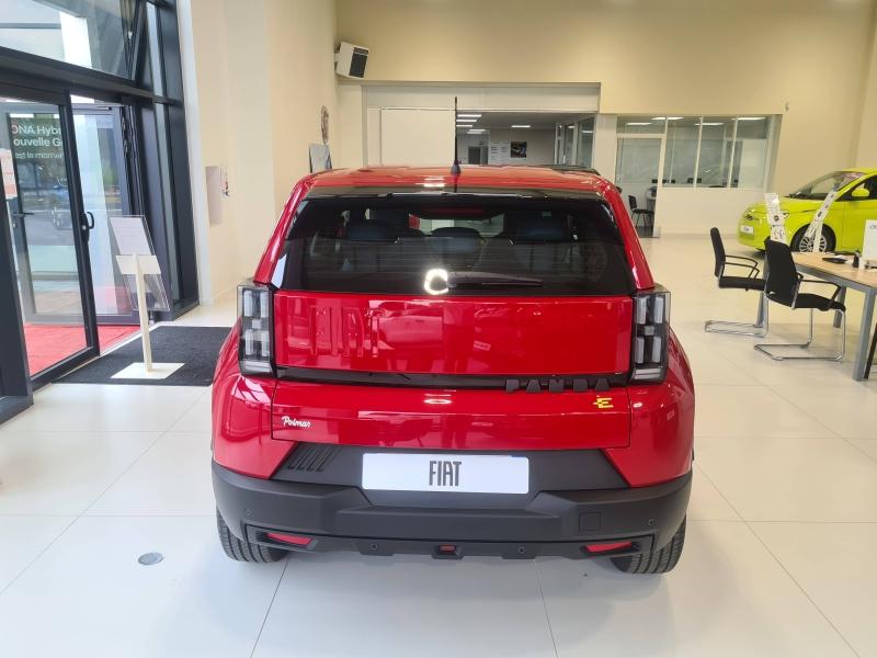 FIAT Grande Panda - Electrique 113ch Red - Groupe Polmar