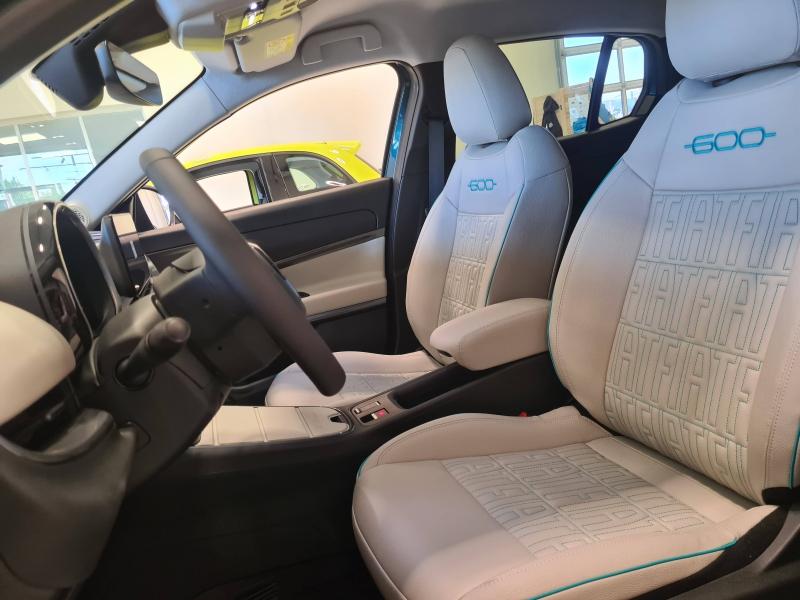 FIAT 600 - e 156ch 54kWh La Prima - Groupe Polmar