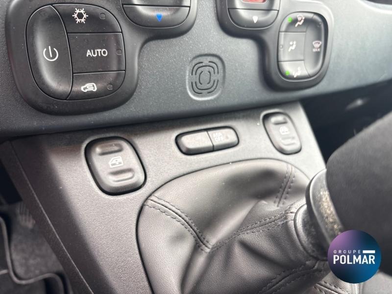 FIAT Panda - 1.0 70ch BSG S&S City Cross (RED) (Juin2021) - Groupe Polmar