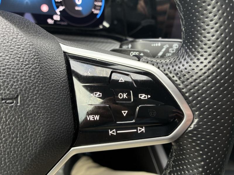 VOLKSWAGEN Golf - 1.5 eTSI OPF 150ch R-Line DSG7 - Groupe Polmar