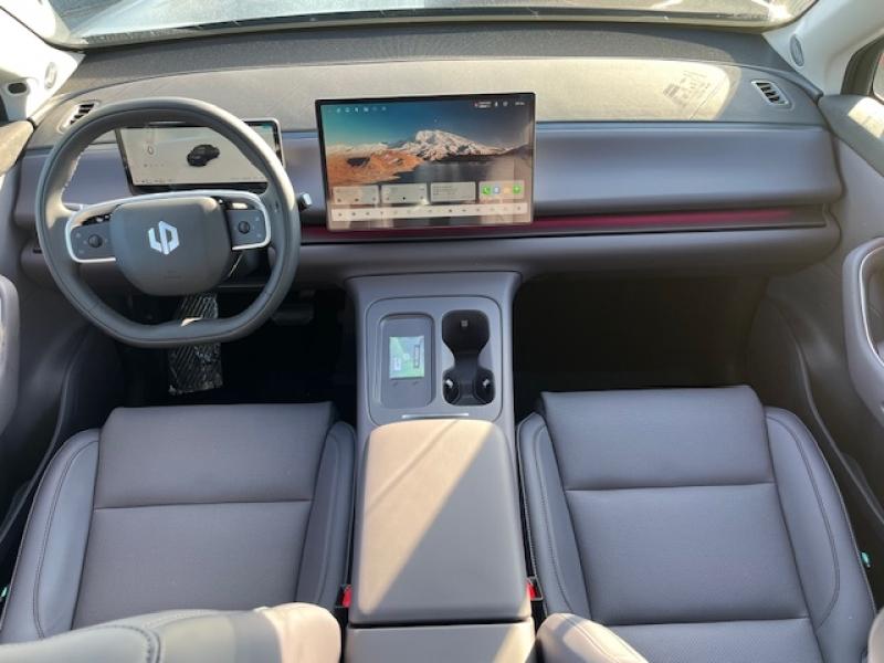 LEAPMOTOR C10 - REEV 215ch 28,4 kWh Design MY25 - Groupe Polmar