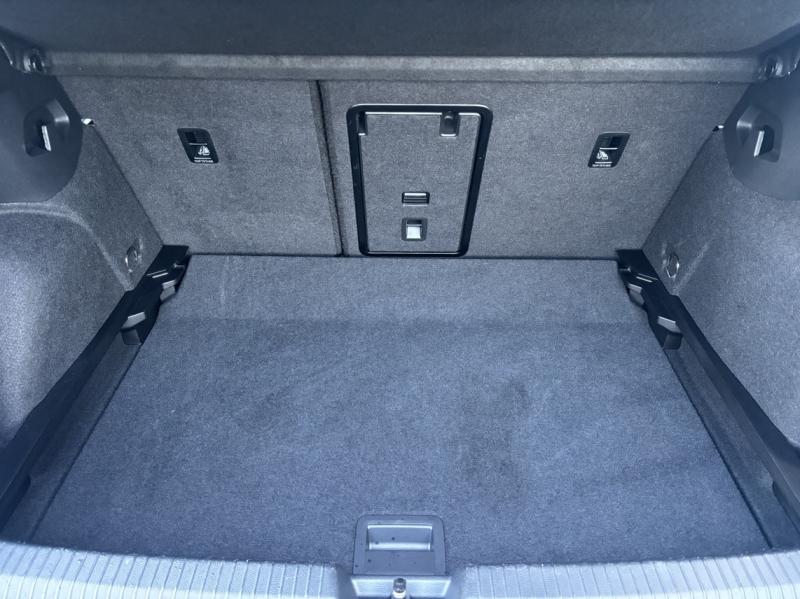 VOLKSWAGEN Golf - 1.5 eTSI EVO2 150ch R-Line Edition DSG7 - Groupe Polmar