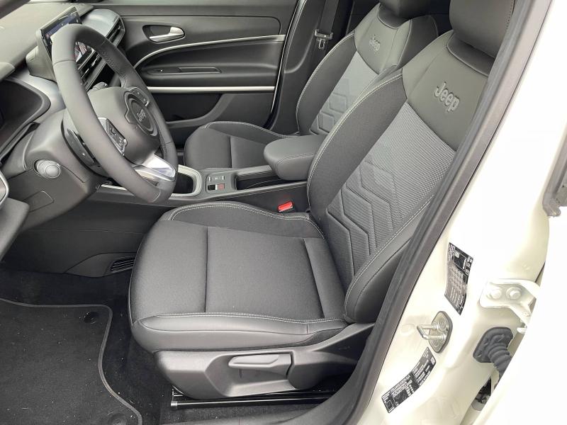 JEEP Avenger - 1.2 Turbo T3 100ch MHEV Summit BVR6 eHybrid - Groupe Polmar