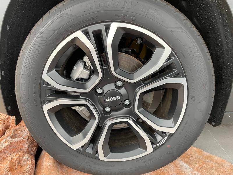 JEEP Avenger - 1.2 Turbo T3 100ch MHEV Summit BVR6 eHybrid - Groupe Polmar