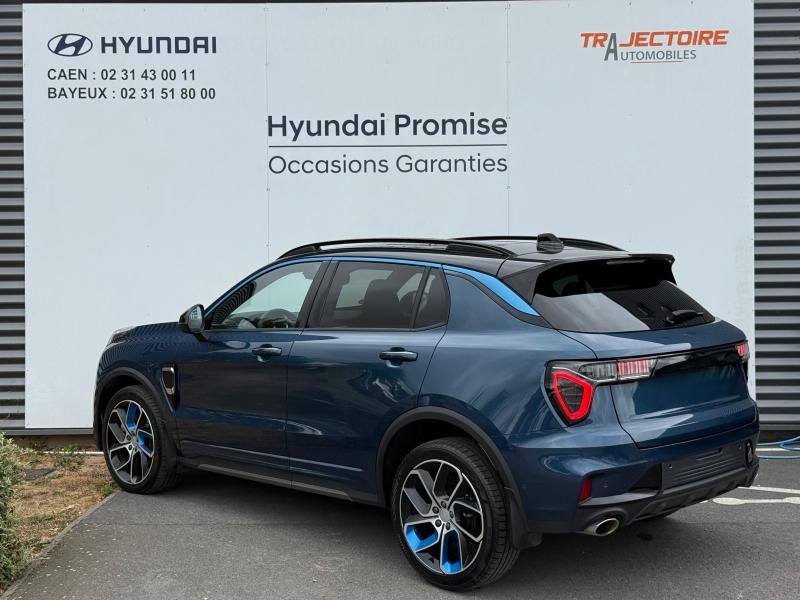 LYNK&CO 01