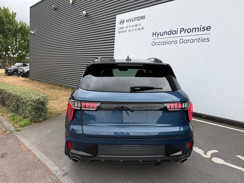 LYNK&CO 01