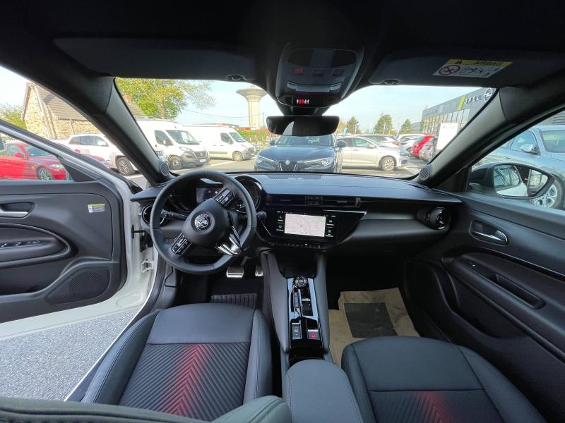 ALFA ROMEO Junior - 1.2 Ibrida 136ch DCT6 - Groupe Polmar