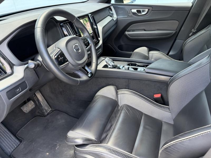 VOLVO XC60 - B4 197ch Ultimate Style Dark Geartronic - Groupe Polmar