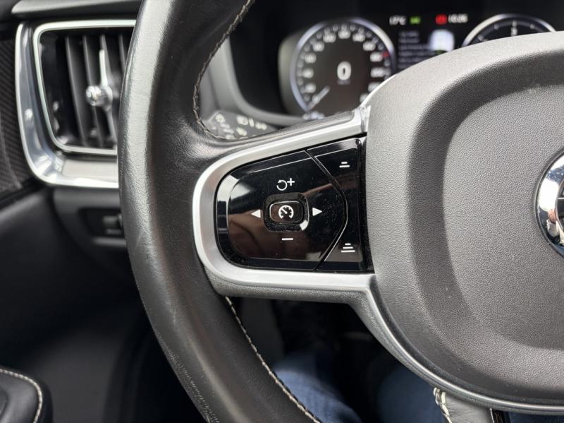 VOLVO V60 - B4 197ch R-Design Geartronic 8 - Groupe Polmar